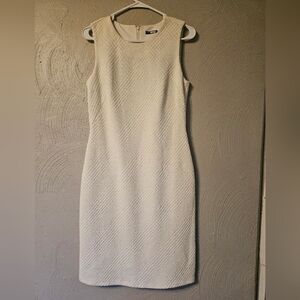 J. McLaughlin Dress Midi Length Sleeveless Stretchy Form Fitting Sheath Medium